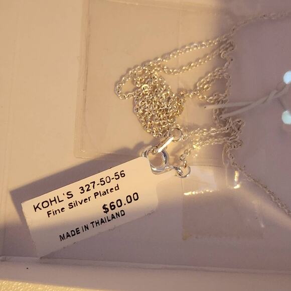 Letter M Initial Necklace Silver Plated New in Box - Picture 2 of 4